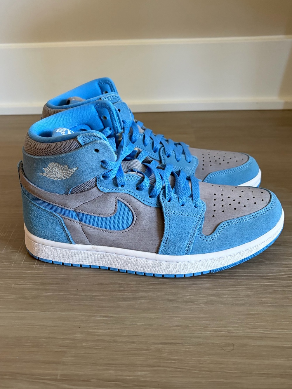 Men’s Nike Air Jordan 1 Mid Blue and Grey Suede High-Top Sneakers - Size 7